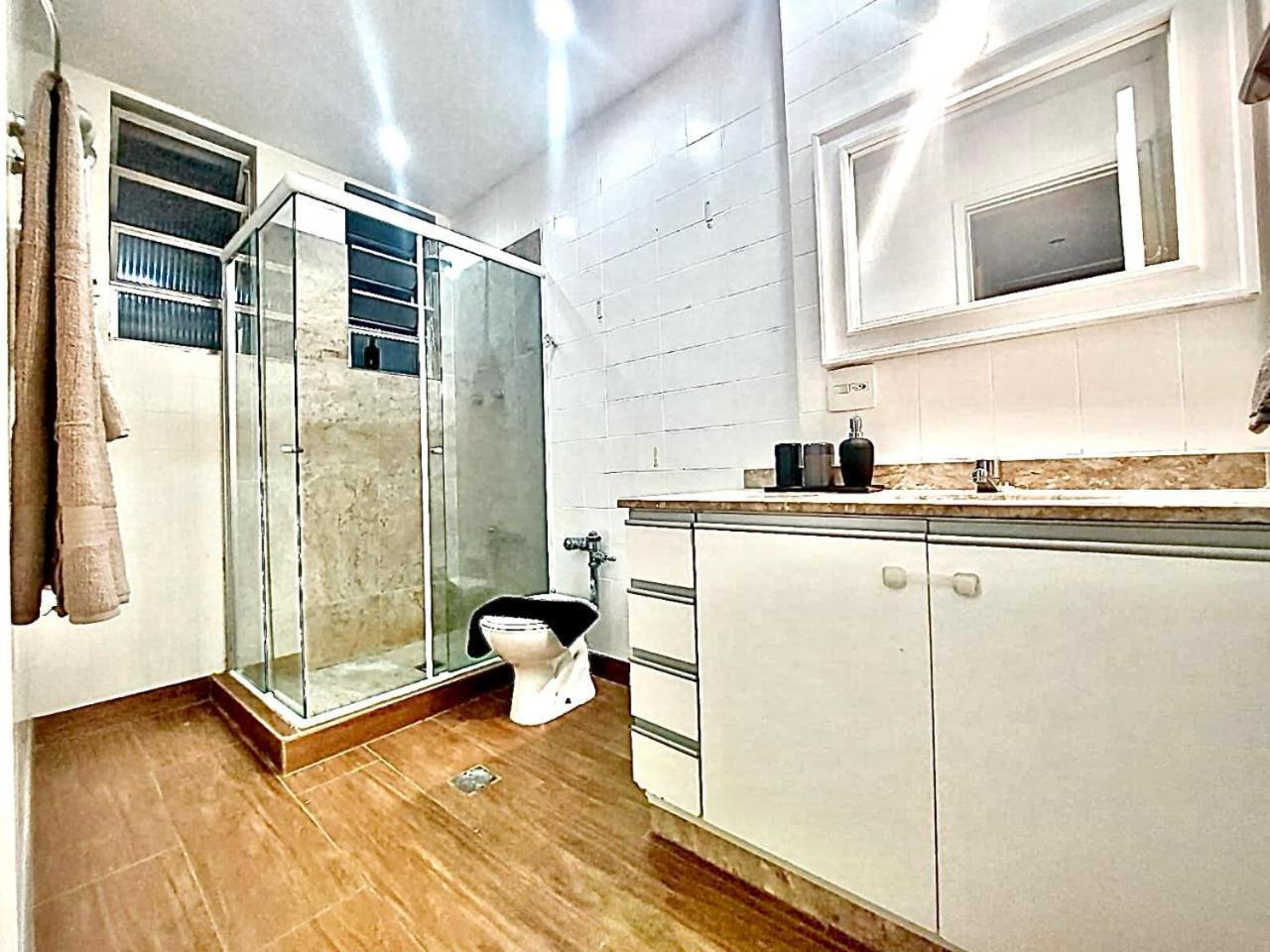 Apartamento Oportunidade Unica No Leblon! *